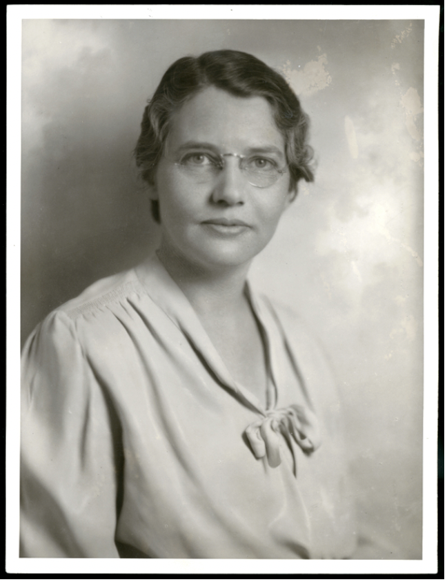 Black and and white portrait of Helen Taussig