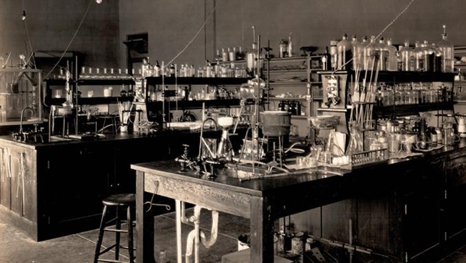 A photo of Alice Ball's laboratory at the University of Hawai'i