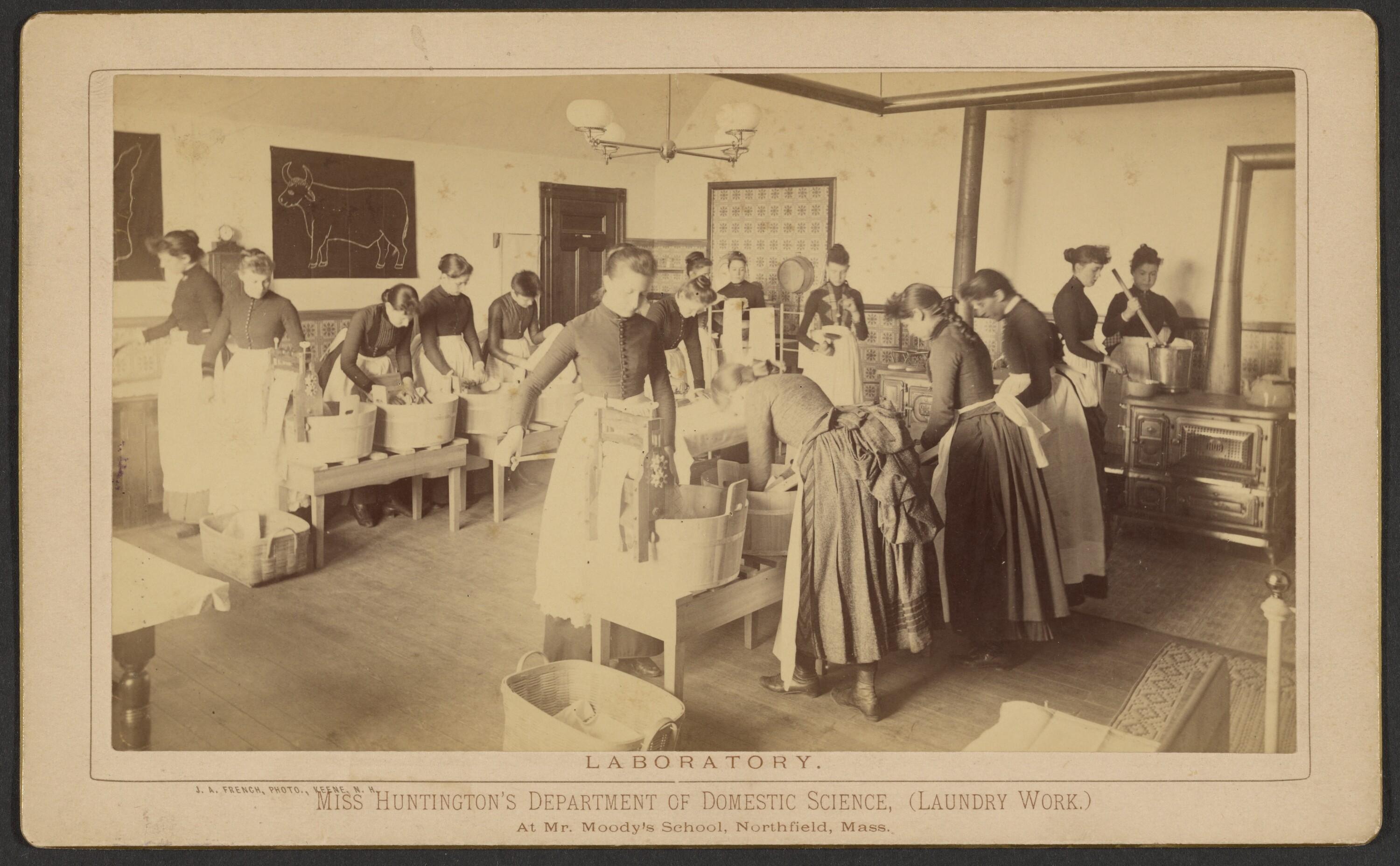 15 women doing laundry (Miss Huntington’s School of Domestic Science)