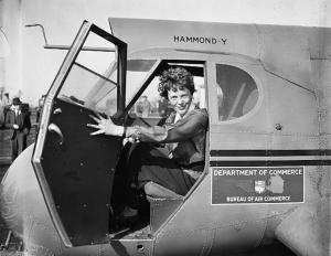 amelia earhart biography