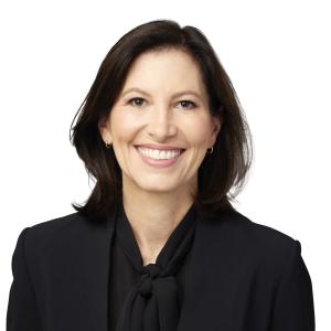 Lisa McKnight Headshot